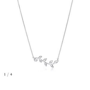 Elegant Silver Leaf Necklace